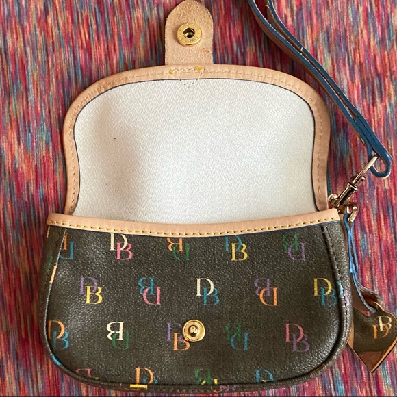 DOONEY & BOURKE | Leather wristlet - Picture 11 of 15